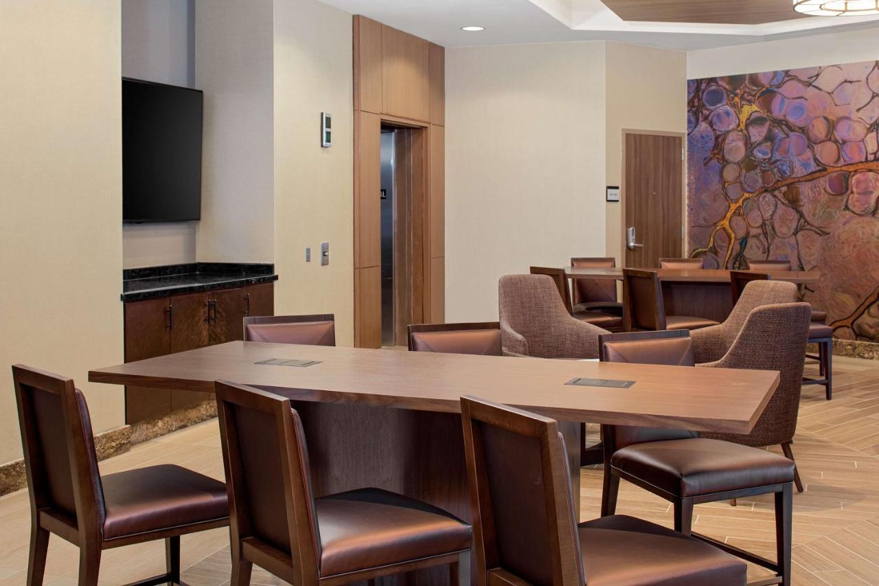 Doubletree By Hilton Irvine Spectrum Eksteriør bilde
