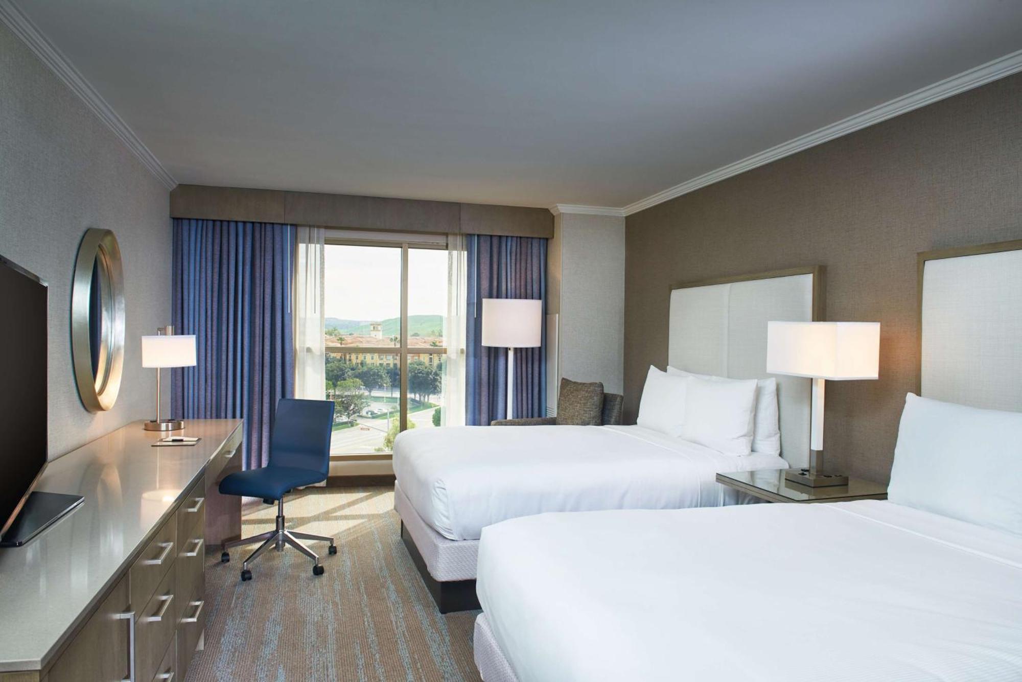 Doubletree By Hilton Irvine Spectrum Eksteriør bilde