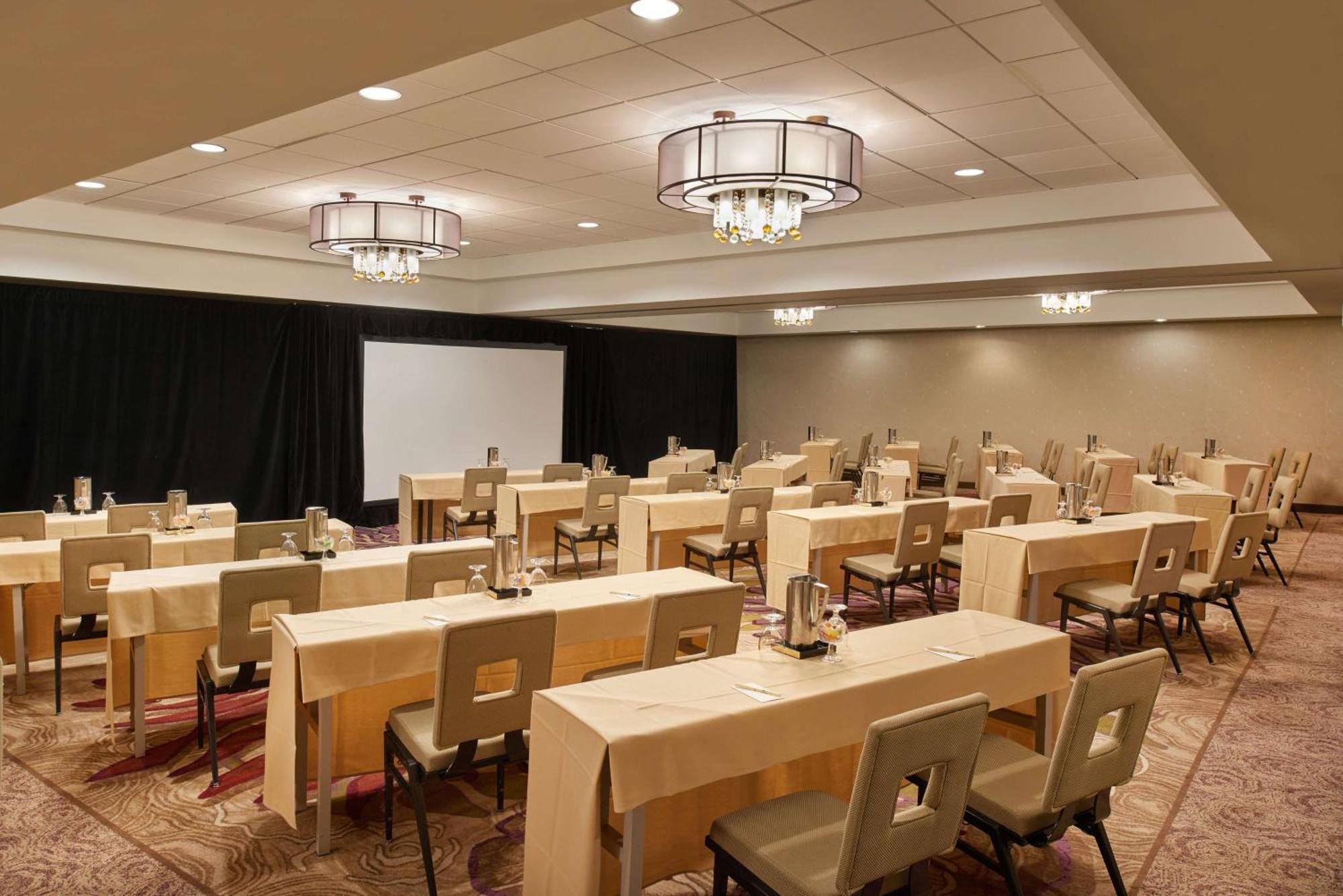 Doubletree By Hilton Irvine Spectrum Eksteriør bilde