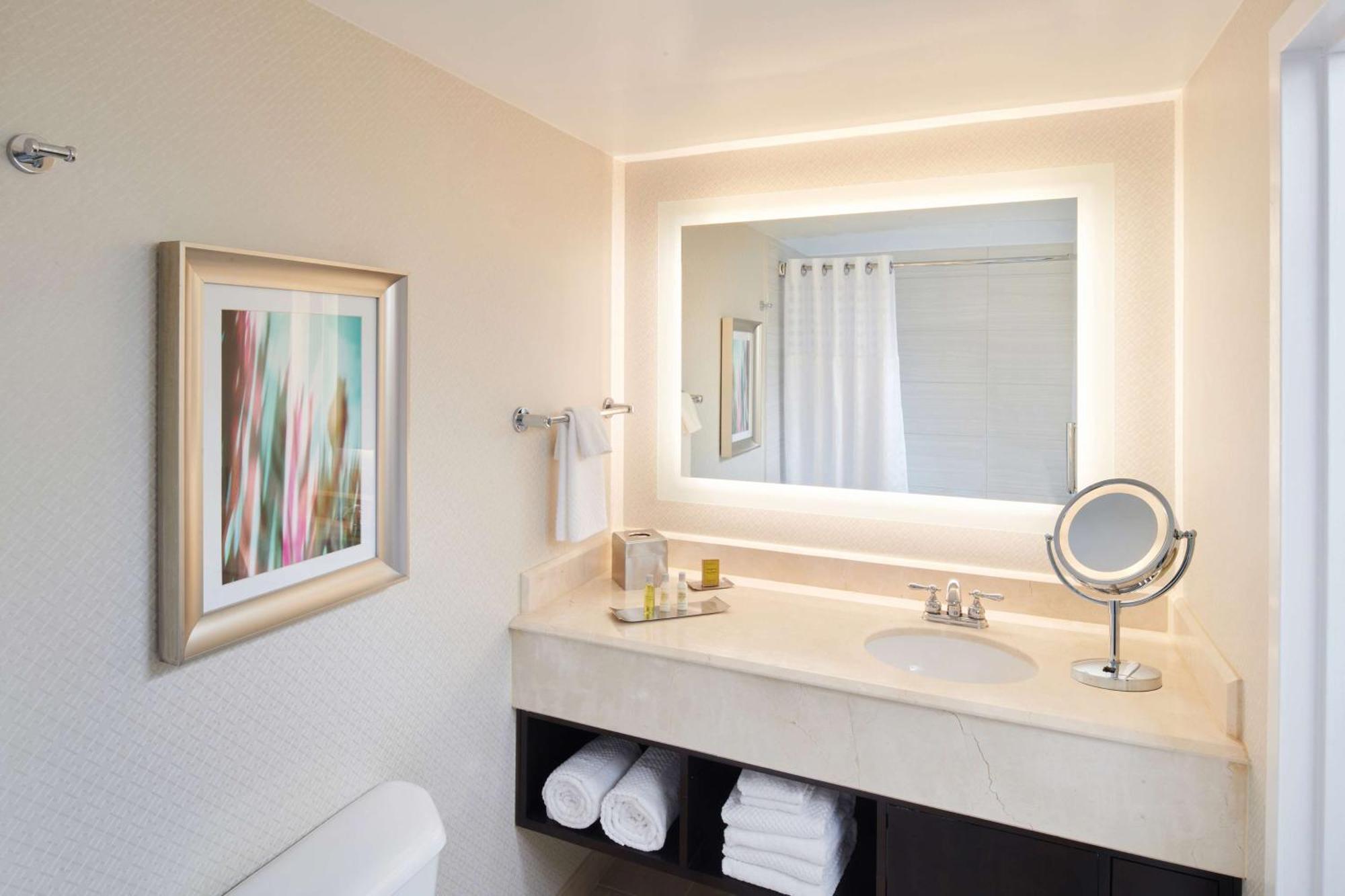 Doubletree By Hilton Irvine Spectrum Eksteriør bilde