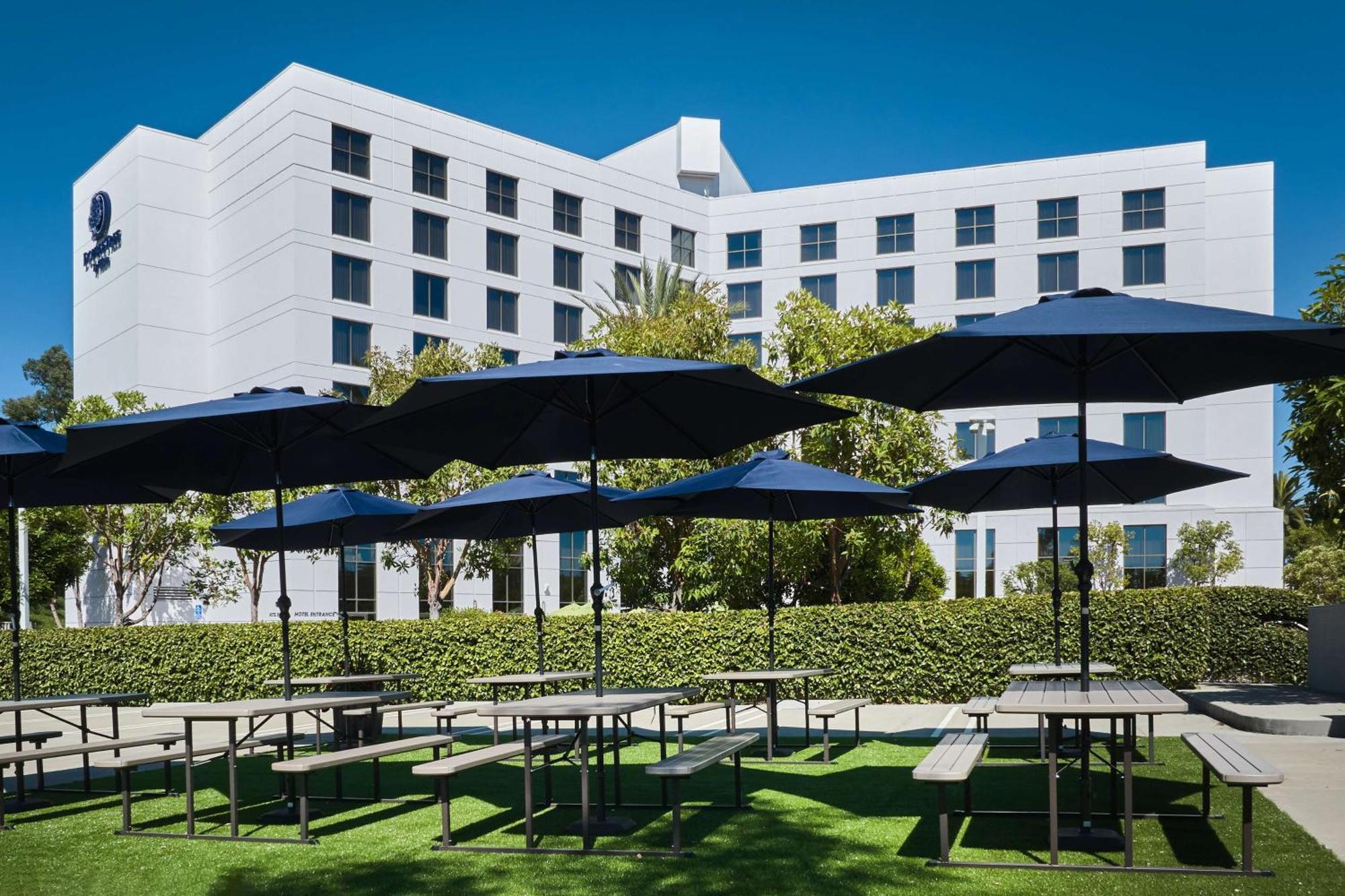 Doubletree By Hilton Irvine Spectrum Eksteriør bilde