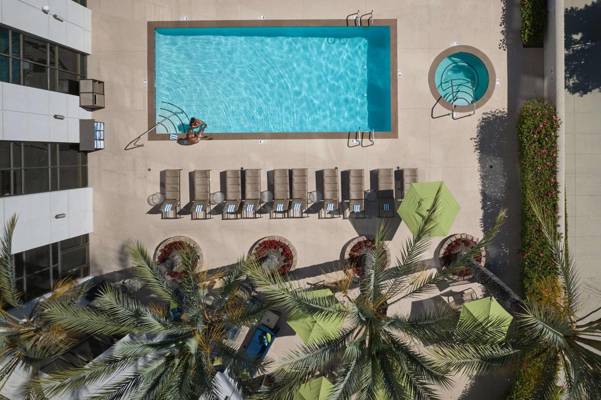 Doubletree By Hilton Irvine Spectrum Eksteriør bilde